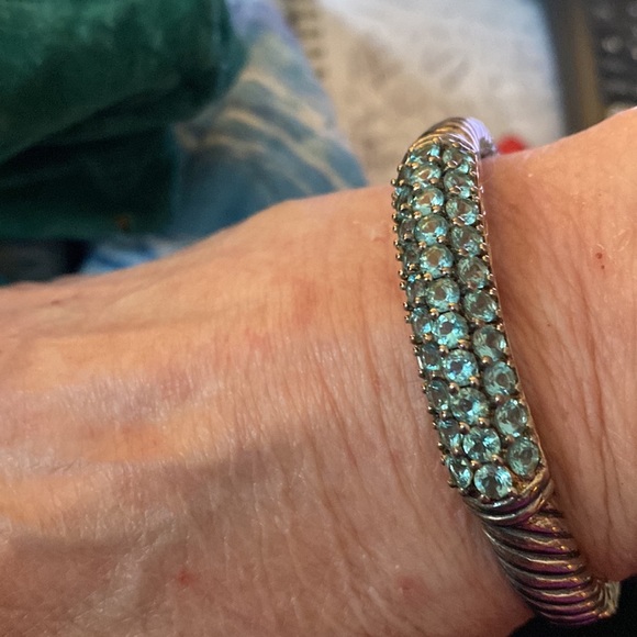 ❤️Peridot Bracelet done in 925 Sterling Silver EUC - Picture 10 of 13